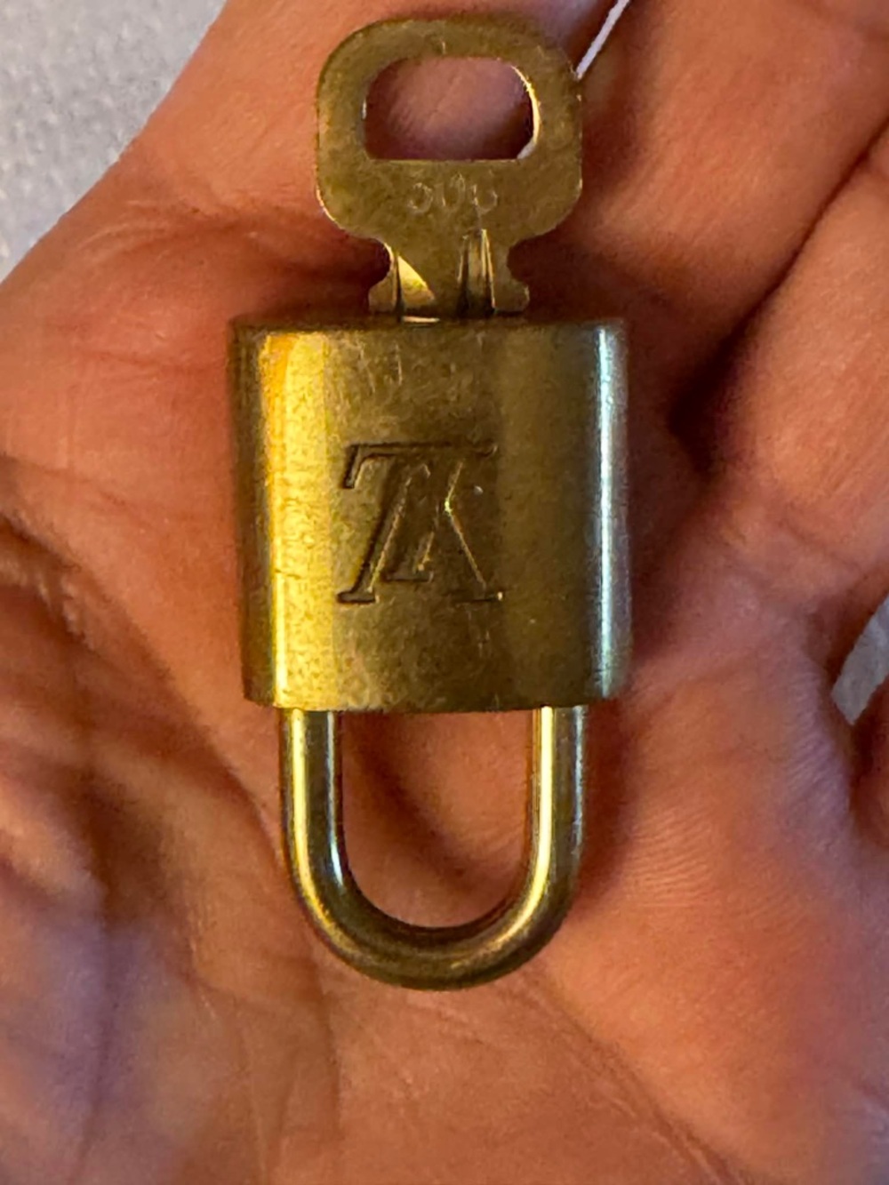 Louis Vuitton Padlock key set for Alma, Speedy and keepall - Picture 5 of 7